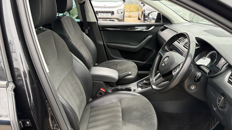 Skoda Octavia 2.0 TDI CR SE L 5dr DSG [7 speed] Diesel Estate